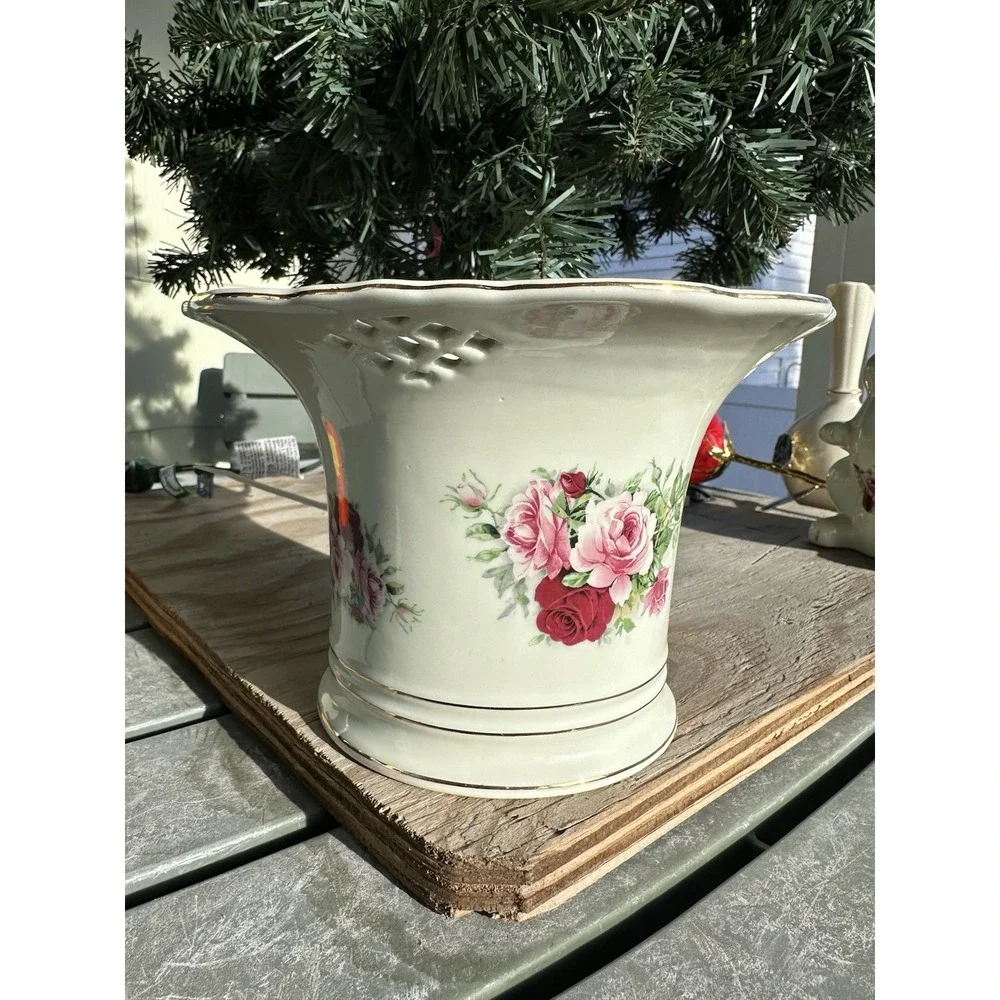 Formalities by Baum Brothers Victorian Rose Pattern Collection Flower Pot Vase